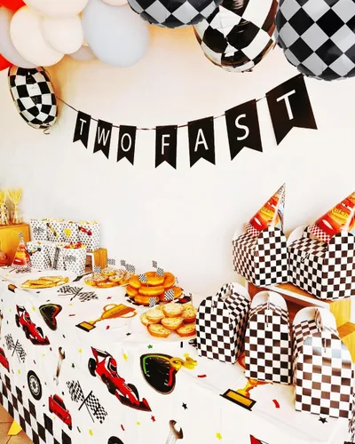 Miniatura 4 de 4 piezas de plástico para mesa de coche de carreras, suministros de decoración de fiesta temática de cumpleaños para niños