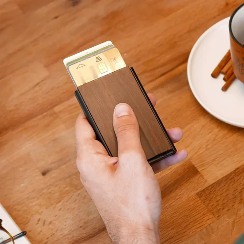 Miniatura 23 de ÖGON -DESIGNS- Tarjetero automático de aluminio, protección RFID contra fraude y desmagnetización, cartera delgada y minimalista para hombres