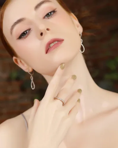 Miniatura 8 de Hoops & Loops Anillo de boda de plata de ley 925 con circonita cúbica de 0.118in de corte redondo, anillo de compromiso apilable de aniversario