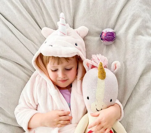 Miniatura 9 de Bombas de baño de unicornio para niñas con juguetes esponjosos sorpresa en el interior de Two Sisters - Grandes bombas de burbujas para niños