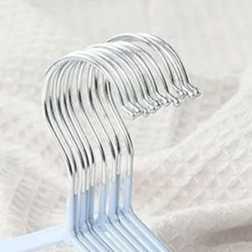 Miniatura 3 de Paquete de 10 perchas de plástico con revestimiento de goma antideslizantes y resistentes, diseño ultra delgado y ligero, resistente, no mancha