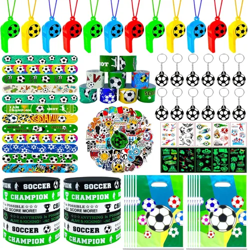Miucat 120 piezas de recuerdos de fiesta de fútbol, bolsas de golosinas de fútbol con calcomanías de tatuaje de silbato, pulseras y llaveros para