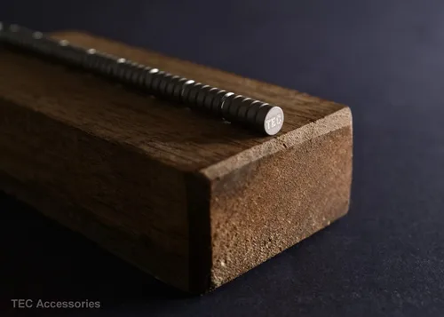 Miniatura 4 de TEC Accessories Centipede - Regla de titanio pequeña regla de metal – Herramienta de llavero portátil para llevar todos los días – Herramienta
