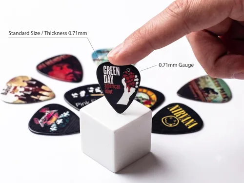 Miniatura 3 de Púas para guitarra de bandas míticas (10 púas medianas en un paquete) (Para amantes de la música) (Grosor medio (0.71 mm))