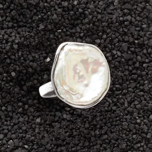 Miniatura 6 de Ross-Simons Anillo de perlas Keshi cultivadas de 0787 x 0630in en plata de ley tamaño 8 perla no conocido