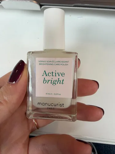 Miniatura 12 de Manucurist Active Icons Duo - Juego de esmaltes de uñas Active Bright, Active Plump - Fortalecedor de uñas, esmalte iluminador y cuidado, regalos