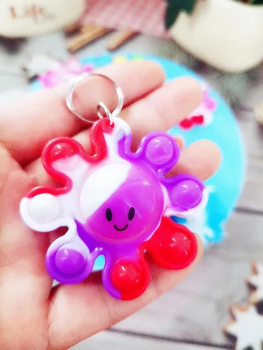 Miniatura 8 de Paquete de 24 llaveros de pulpo a granel para ansiedad a granel para adolescentes y niños, suministros de fiesta de cumpleaños, regalos de aula