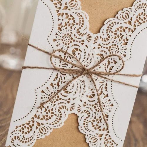 Miniatura 5 de Hosmsua 50 invitaciones de boda florales rústicas blancas personalizadas con lazo de cuerda de cáñamo