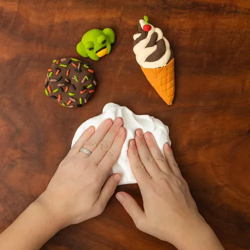 Miniatura 7 de White Air Dry - Arcilla de espuma para niños, 3.3 libras, arcilla suave para modelar a granel con funda de transporte y bolsas herméticas con cierre