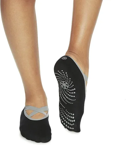 Miniatura 23 de Gaiam Grippy Studio Yoga Socks for Extra Grip in Standard or Hot Yoga
