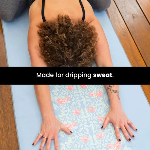 Miniatura 6 de Yoga Drip - Toalla de yoga antideslizante con bolsillos en las esquinas, puntos de agarre de silicona y líneas de alineación sutiles, absorbe