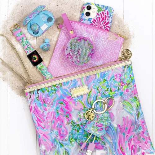 Miniatura 5 de Lilly Pulitzer Funda de vinilo resistente al agua para la playa, bolsa con cremallera incluye protector de bebidas, funda pequeña y clips para toalla