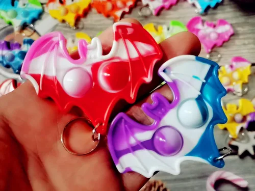 Miniatura 3 de 20 paquetes de murciélagos de Halloween a granel para adultos y niños, regalos de fiesta y estudiantes de aula