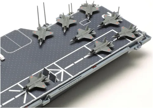 Miniatura 4 de Tamiya 1 700 Portaaviones DDV192 Ibuki