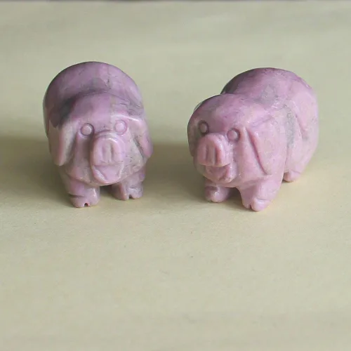 Miniatura 11 de Dos mini figuras talladas a mano de cerdo de cristal talladas a mano, estatua de animales, para oficina, decoración del hogar, colecciones