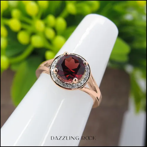 Miniatura 242 de Dazzlingrock Collection Anillo de compromiso redondo de 0.276 in con halo de diamante blanco y vástago dividido para ella en oro macizo de 14