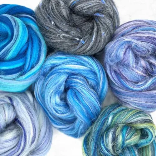 Revolution Fibers Colección Zen Blend | Lujosas mezclas de merino, seda, bambú y viscosa | Mezcla de fibra base para manualidades para hilado, Blue