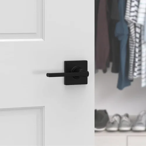 Miniatura 3 de Kwikset - Manija de puerta falsa Casey, palanca de un lado para armarios, puertas dobles francesas y despensa, palanca interior reversible de Negro