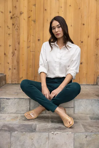 Miniatura 5 de Cali1850 Camisas casuales de lino para mujer Blusa de manga larga con botones y cuello superior
