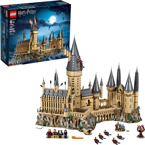 LEGO Harry Potter Castillo de Hogwarts 71043 Set de Construcción - Kit de Modelo con Minifiguras, Incluye Varita, Barcos y Figura de Araña,