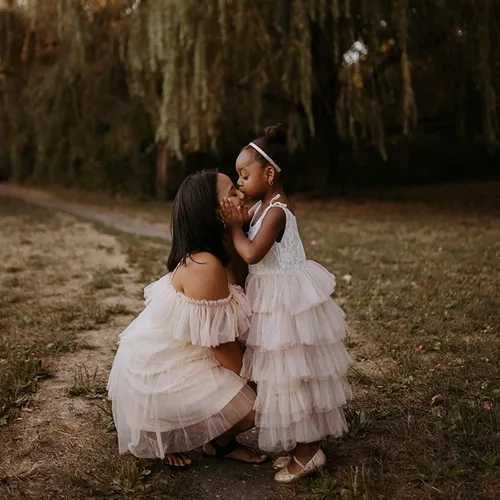 Miniatura 2 de Vestido de princesa sin mangas con tirantes y flores para niñas