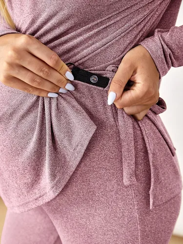 Miniatura 4 de OYOANGLE Conjunto de camiseta de maternidad con cuello redondo y nudo lateral para mujer