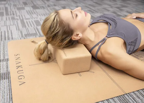 Miniatura 7 de SNAKUGA Bloque de corcho para yoga, paquete de 2 unidades para pilates, bloques antideslizantes y de alta densidad de 4 o 3 pulgadas