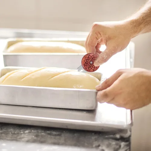 Miniatura 5 de DOITOOL Cuchillo cortador de pan de 1.77 pulgadas, herramienta de puntuación compacta para panaderos de masa madre artesanales y caseros, pan cojo