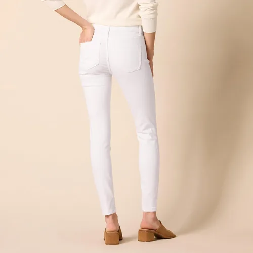 Miniatura 3 de Tienda Essentials Jeans ajustados para mujer