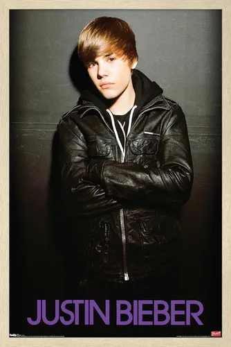 Miniatura 15 de Trends International Justin Bieber - Póster de pared de amor, 14.725 x 22.375 pulgadas, versión enmarcada de madera de granero
