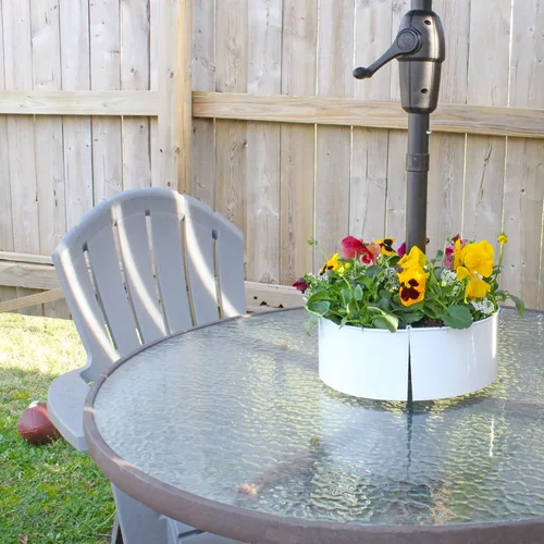 Miniatura 5 de AuldHome Design Maceta de sombrilla para mesa de patio con agujero para sombrilla (blanco)