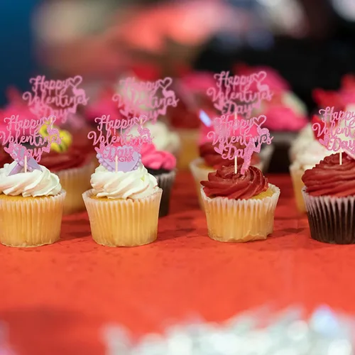 Miniatura 6 de Paquete de 24 adornos para cupcakes con purpurina en forma de corazón con temática de amor dulce, decoración de pasteles para el día de San