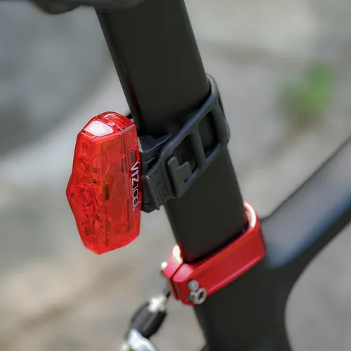 Miniatura 4 de CATEYE AMPP & ViZ - Kit combinado de luces para bicicleta recargables USB – IPX4 impermeable de alto lumen AMPP Opticube™ LED y luz de seguridad