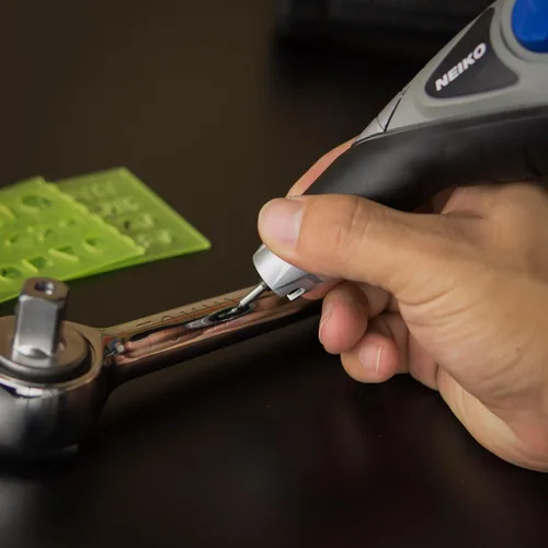 Miniatura 5 de NEIKO 10576A Herramienta de grabado eléctrico de mano, herramienta de grabado, 120 V, punta de carburo de tungsteno, bolígrafo de grabado eléctrico
