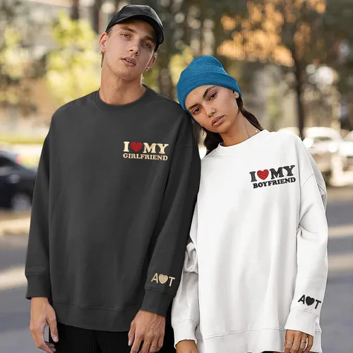 Miniatura 4 de Sudadera bordada personalizada con texto en inglés "I Love My Girl Friend and Boyfriend" y sudadera con capucha con nombres para parejas en la manga