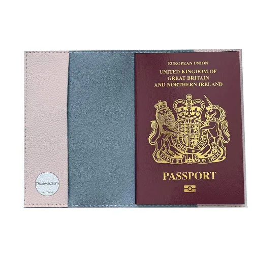 Miniatura 2 de Summer passport holder for women - Mom with Daughter and Son, Eco Leather Wallet Organizer, Personalized Cover for documents