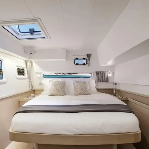 Miniatura 7 de SEEKR Ventilador Bora™ de Caframo, diseño compacto con potente flujo de aire, bajo consumo de potencia, 5000 horas de vida del motor, fabricado