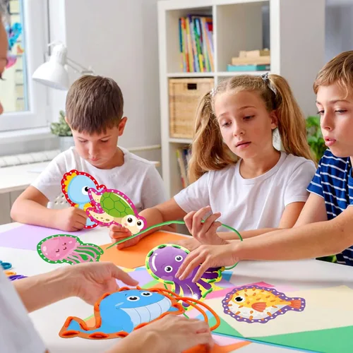 Miniatura 5 de Tarjetas de costura de animales marinos para niños, paquete de 12 tarjetas de costura con temática de tiburón, ballena, océano, decoración