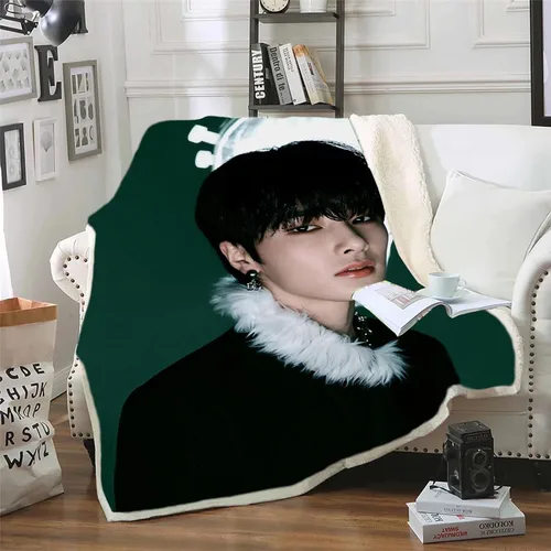 Miniatura 6 de YJYP Manta de Franela Felix Hyunjin Manta para Sofá o Sillón Alfombra Decorativa para el Hogar