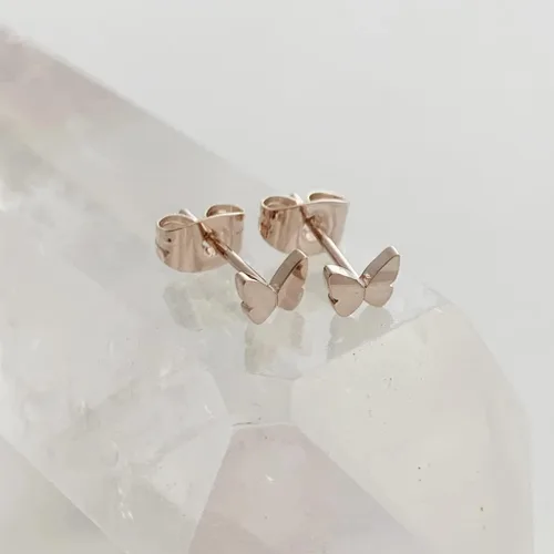 Miniatura 9 de HONEYCAT Mini aretes de mariposa en oro, oro rosa o plata Joyería minimalista y delicada