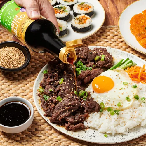 Miniatura 7 de Lee Kum Kee Salsa de soja sin gluten (16.9 oz – 1 paquete) Umami Vegana y sin conservantes artificiales Perfecto para freír, estofar, rociar
