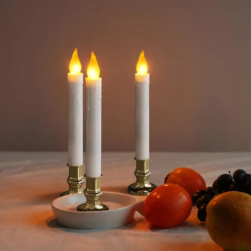 Miniatura 3 de FURORA LIGHTING Velas LED cónicas blancas con soportes dorados, paquete de 2 con temporizador de 5/19, elegante brillo sin llama para decoración