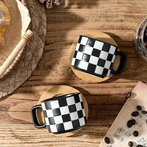 Miniatura 5 de LUKA Tazas de Porcelana Apilables a Cuadros Blancos y Negros para Espresso con Platillos y Soporte de Metal, Juego de Tazas Pequeñas de Cerámica