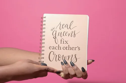 Miniatura 6 de Real Queens Fix Each Other's Crowns Cuaderno espiral en paleta de rubor 5.75 x 7.5 pulgadas Paquete de 3