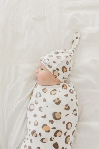 Miniatura 40 de Copper Pearl Gorro de bebé con nudo superior elástico suave Millie