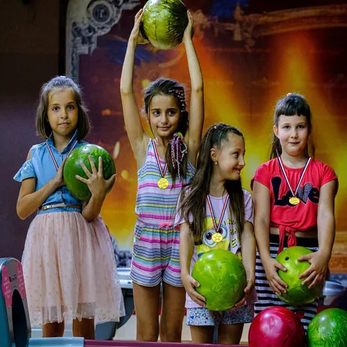 Miniatura 7 de Medallas ganadoras de plástico de 24 piezas, medallas de oro para niños, deportes escolares, competencia de fútbol, juegos, espectáculo de talentos
