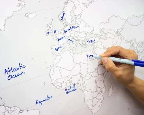 Miniatura 4 de Póster grande de mapa del mundo en blanco, laminado, 36 x 24 pulgadas, gran mapa de pared en blanco para aula o estudio en casa, marcador de borrado