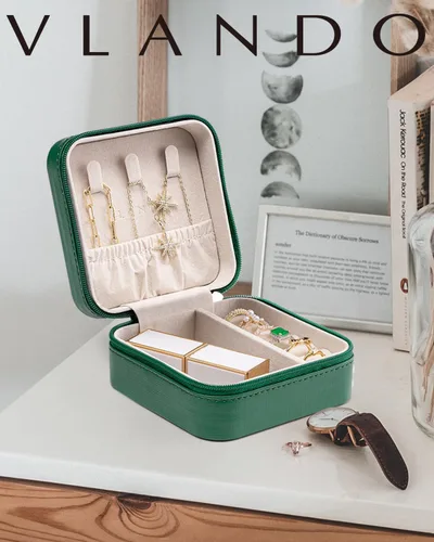 Miniatura 29 de Vlando Regalos de boda – Organizador de viaje de joyería pequeña de piel sintética, estuche de viaje para anillo, mini joyero para aretes, collar