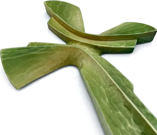 Cruz tallada a mano de madera para decoración de pared, arte de pared de crucifijo grande hecho a mano (11.81 pulgadas, verde)