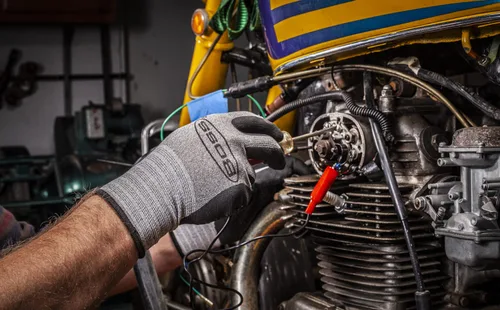 Miniatura 7 de BOSS Agarre táctil para hombre con palma recubierta de nitrilo y guantes de trabajo con carcasa de nailon, palma punteada, alta destreza, resistente